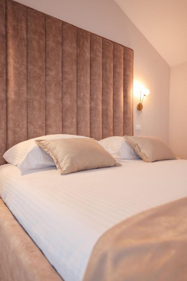 Castello Exclusive Rooms With Breakfast - By Ta Leut Agency Privlaka  Exteriér fotografie