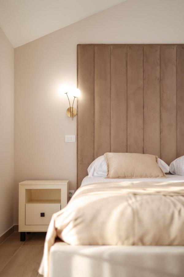 Castello Exclusive Rooms With Breakfast - By Ta Leut Agency Privlaka  Exteriér fotografie